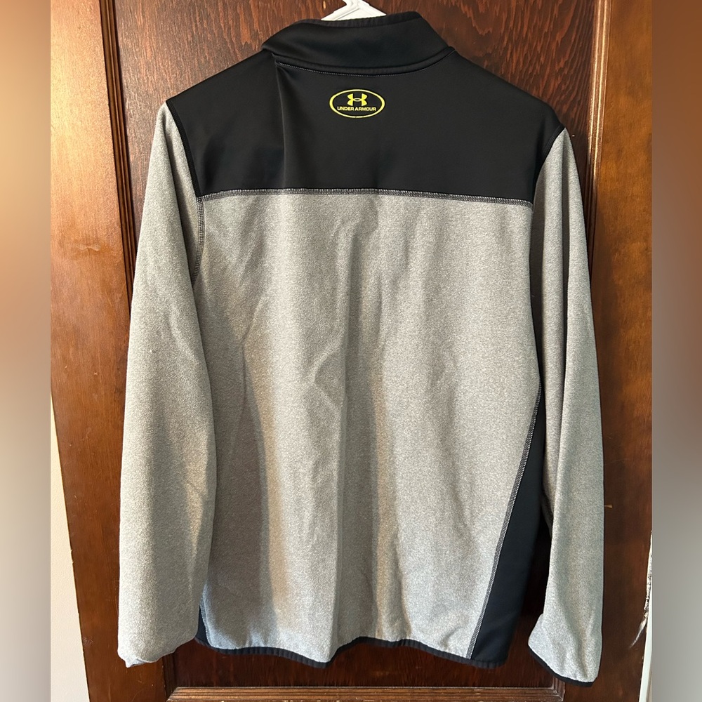 Under Armour Black and Gray ColdGear Pullover size medium - Picture 3 of 4